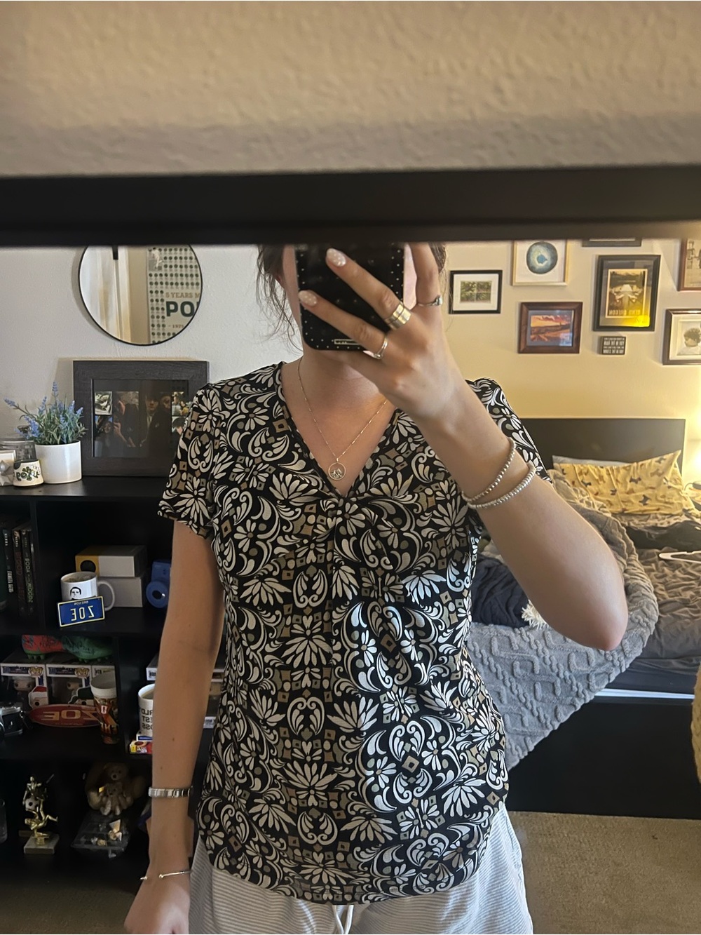 Patterned top